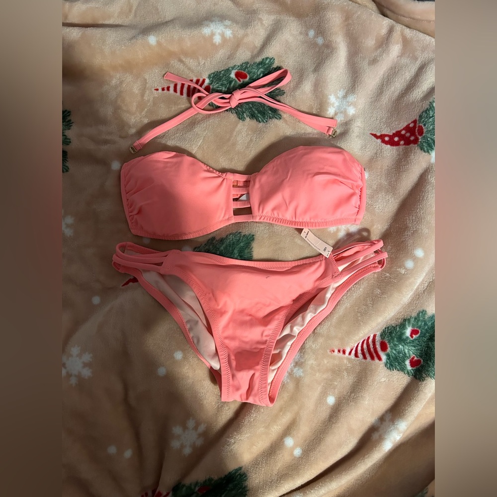 Victoria Secret Swimsuit size Large never worn with tags & optional neck tie!